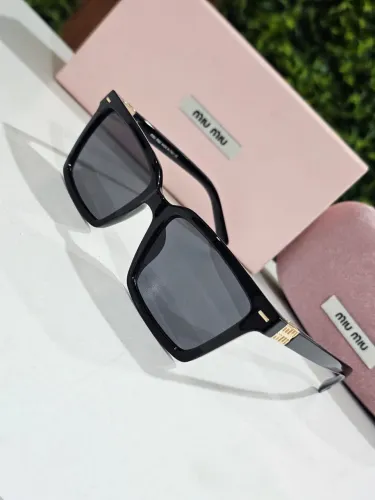 ÓCULOS DE SOL FEMININO MIU MIU - APENAS R$ 189,00 - LOJA GS STORE 