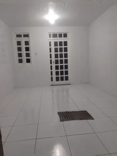 CASA MOBILIADA RS 1.700,00//Mes