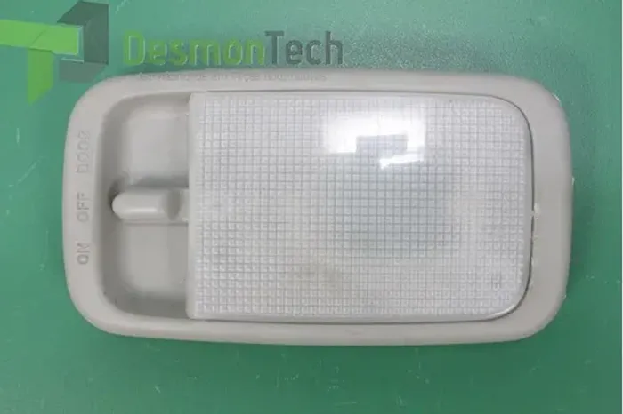Luz De Teto Central Hilux 4x4 2008