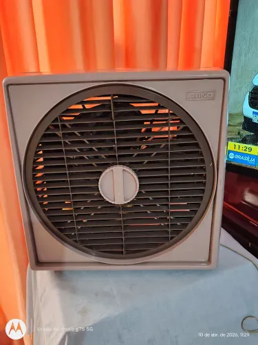 Ventilador de ar Arno Quadrado usado 