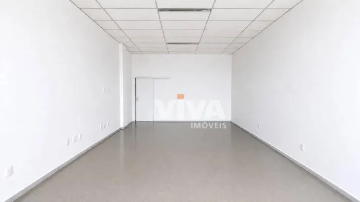 Sala para alugar por R$ 1.600/mês - Santa Regina - Camboriú/SC