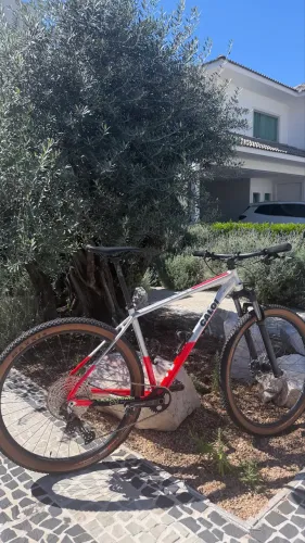 Caloi elite Aro 29 Shimano