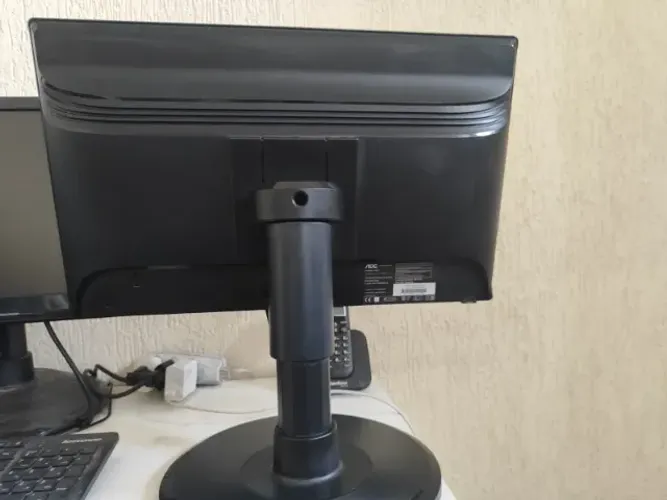 Monitores de Computador Usados - Tela de 15-17-18-20 Polegadas