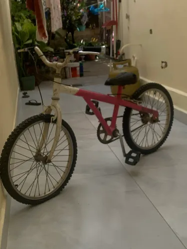 ? Bicicleta Aro 20 Caloi à Venda