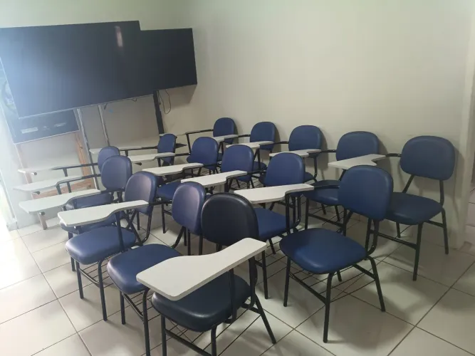 Cadeiras escolares