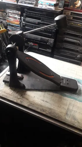 Pedal de bumbo 