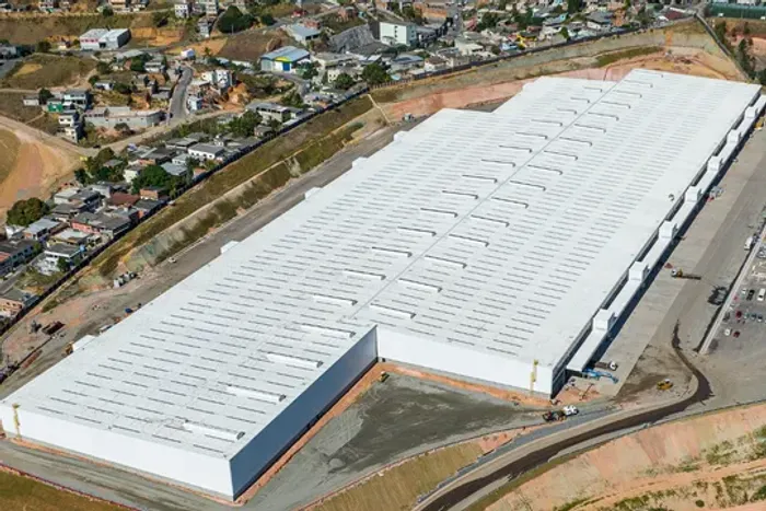 Condomínio para locação em Viana com 2.003m²