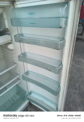 Geladeira elegance 290 litros
