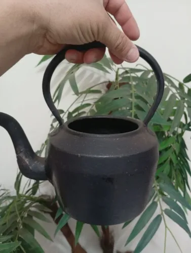 Chaleira antiga em ferro