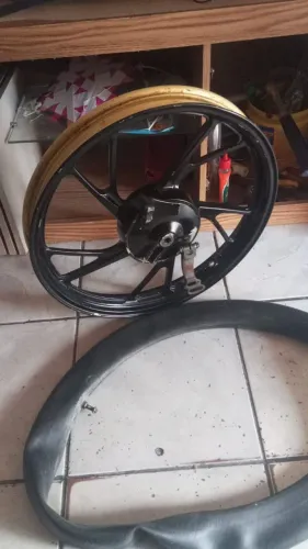 Roda pe de galinha dianteira a tambor