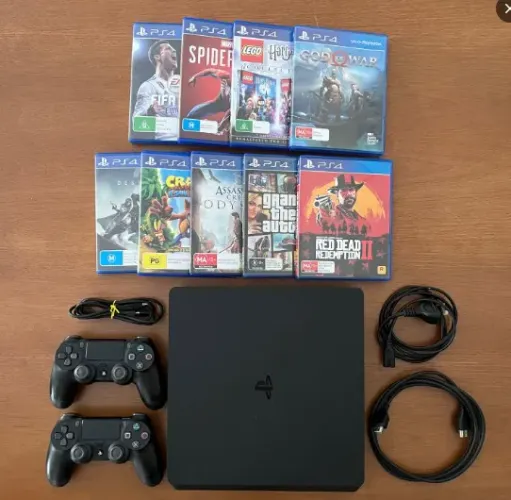 Playstation 4 com alguns jogos