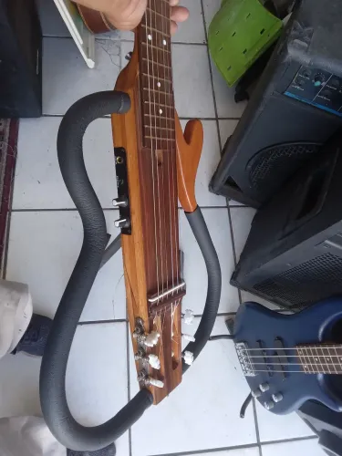 Violão luthier vazado 