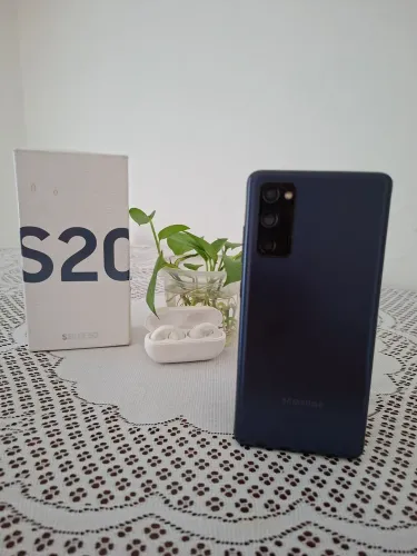 Galaxy S20 FE 128gb 6 ram + Fone de Brinde! 