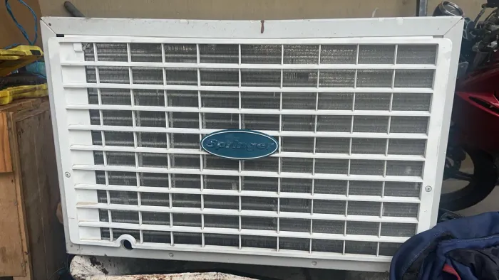 Ar condicionado de 18.000 BTUS
