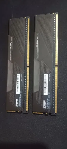Memória ddr4 KLEVV 2x8 3200mhz 16gb total CL 16