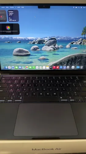 MacBook Air M2 2022 8GB RAM 256GB SSD - Excelente estado