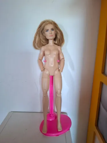 boneca articulada 