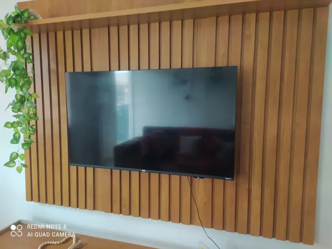 Vendo TV nova com garantia de 42 polegadas marca AOC pra vende rápido 1100