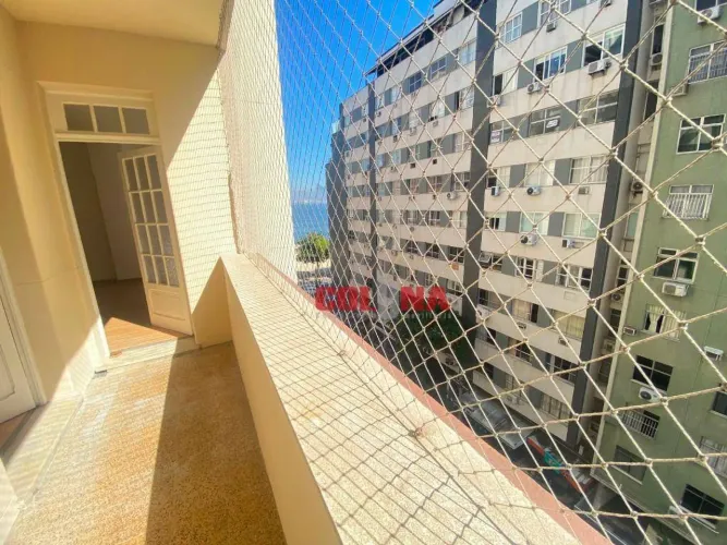 Apartamento com 3 quartos para alugar, 140 m² por R$ 4.000+taxas/mês - Icaraí - Niterói/RJ