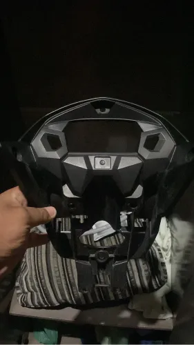 Frente completa da TITAN 160 2024