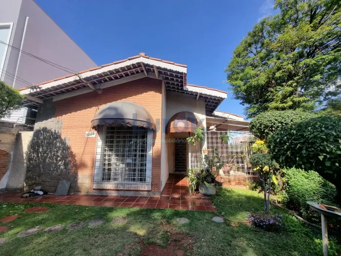 Casa Térrea de Esquina, Av. Jorge Tibiriçá, Campinas, SP