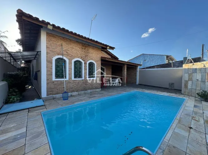 CASA COM PISCINA-LOCAÇÃO DEFINITIVA-INDAIÁ-CARAGUATATUBA-SP