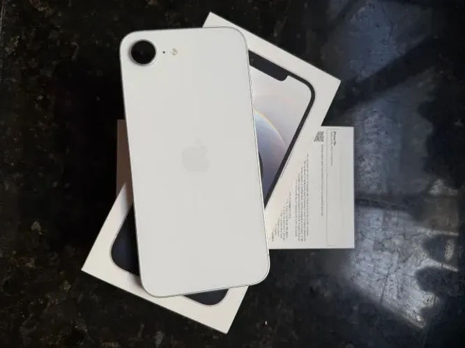 iPhone 16E