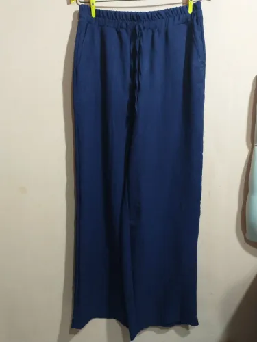 Calça com bolso 