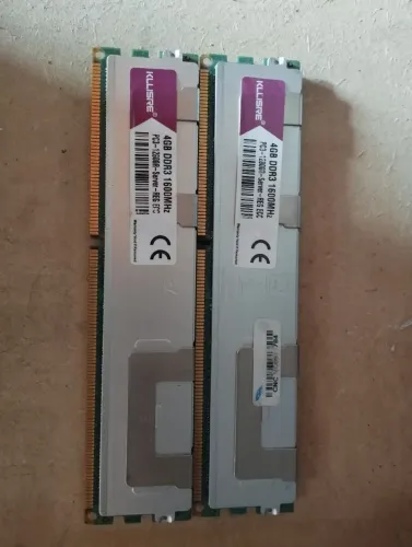 2 x DDR3 4GB 1600MHz ECC Registered (servidor).<br>ParMarca KLLISRE,