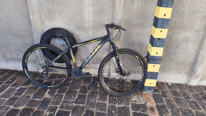 Bicicleta Colli Aro 29 com 21 Marchas Shimano e Freio a Disco