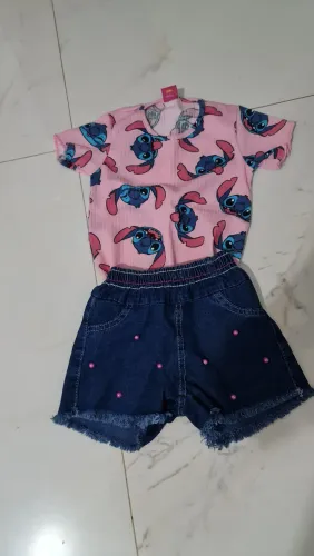 Desapega infantil lindas peças para sua filha aproveite. 