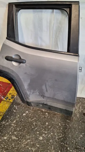 Porta Traseira Direita Jeep Renegade 2019 / 2020  Traseira Direita