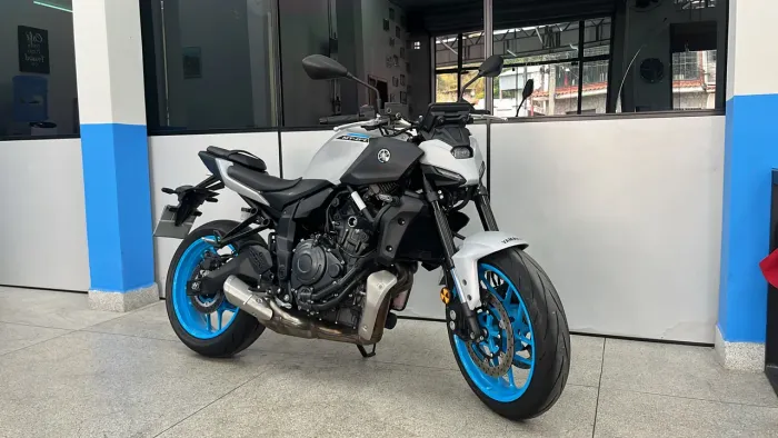 YAMAHA MT 07 2026 CONECTED