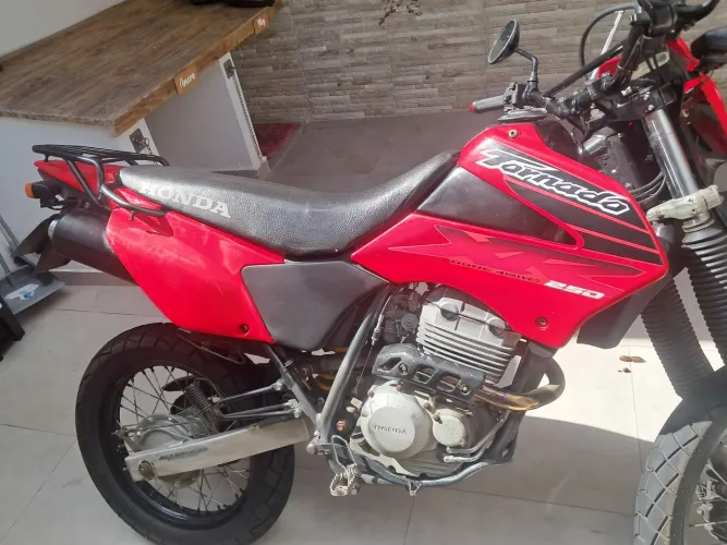 Honda XR Tornado 2003