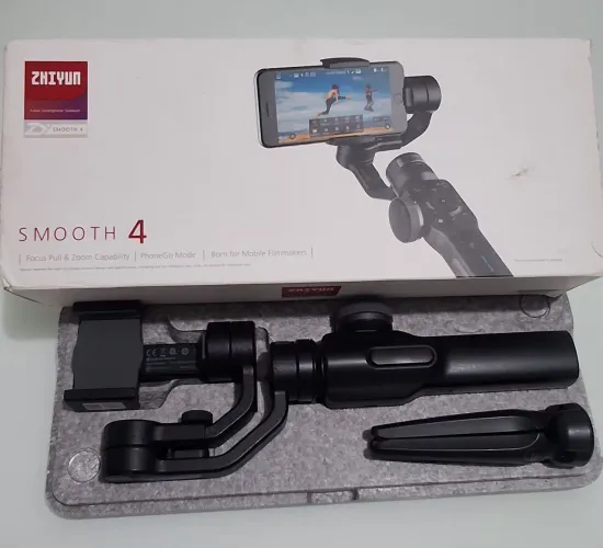 Estabilizador Zhiyun Smooth 4