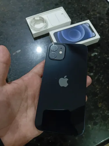 iPhone 12 - Único Dono (Estado de Loja) + Acessórios Originais