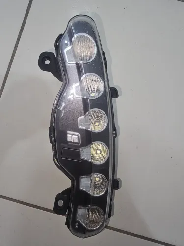 DRL DS3 LADO MOTORISTA.