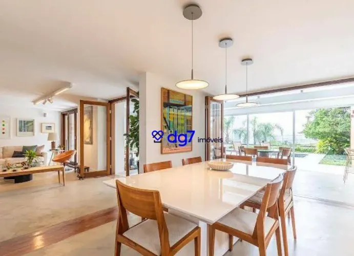 Casa em rua fechada, com 3 suítes à venda, 660 m² - Jardim Guedala - São Paulo/SP
