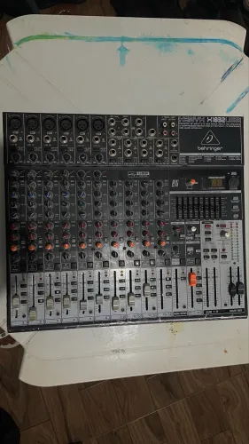 Mesa De Som Behringer Xenyx X1832usb + Interface - PREÇO RÁPIDO