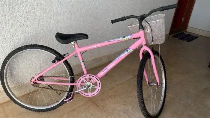 bicicleta - Aro 26 Rosa com cestinha - Semi nova