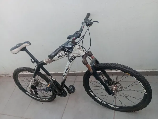 Bicicleta Rush 26 - freio a disco