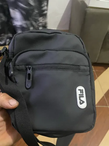 Pochete fila nova original também tenho da calvin Klein também nova e original