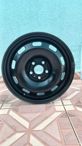 Rodas de ferro 15 preta 5 furos para em ótimo estado 