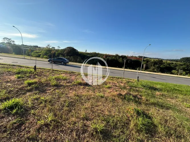 Terreno á venda com 250m² - Applausi Villaggio Engordadouro Jundiaí/SP