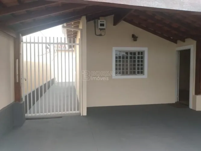 Locação de Casas / Padrão na cidade de Araraquara