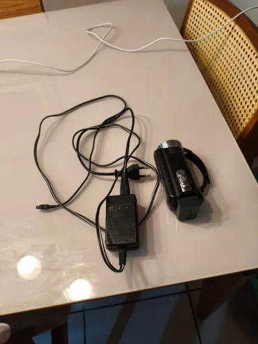 Sony Handycam DCR-SX21.
