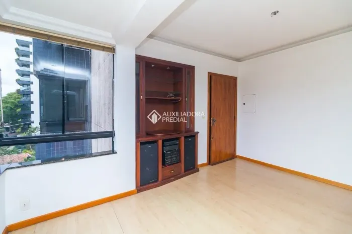 Apartamento para venda com 66 metros quadrados com 2 quartos em Auxiliadora - Porto Alegre
