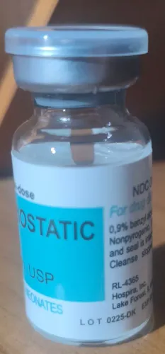 Água Bacteriostática para injeção estéril 