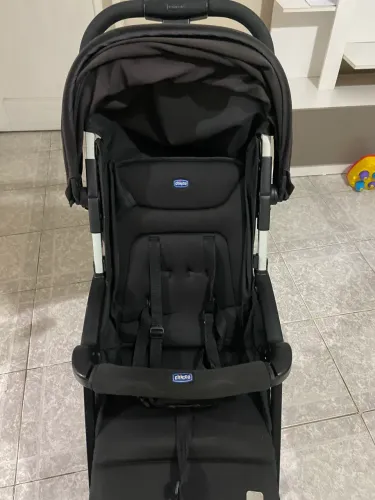 Carrinho de bebê Chicco Juvenile Preto 