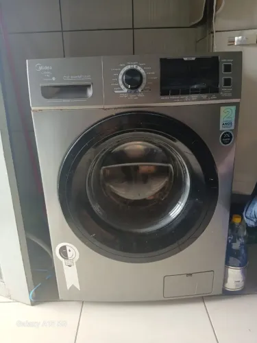 Máquina de Lavar Roupas (Com Avaria)
